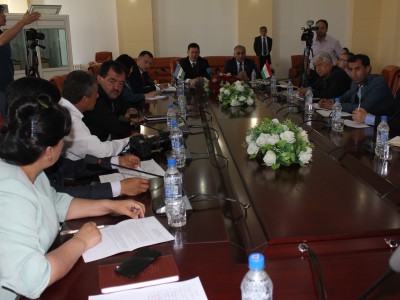 Министр культуры отметил общность культуры таджикского и узбекского народов