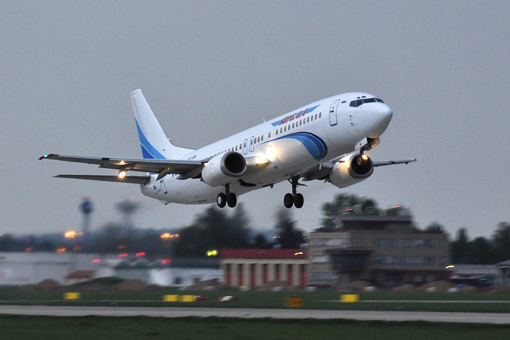 Минтранс Таджикистана дал добро «Ямалу» на шесть рейсов в неделю