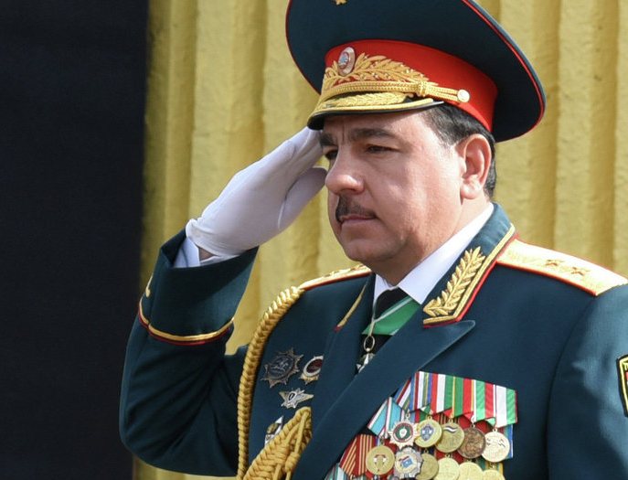 Министр обороны Таджикистана в свой юбилей проверяет боеготовность частей Душанбинского гарнизона