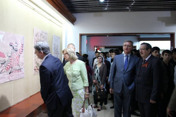 В Душанбе открылась выставка «В борьбе против нацизма мы были вместе»