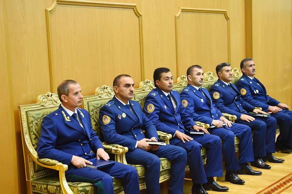 Эмомали Рахмон произвел кадровые перестановки в органах прокуратуры Таджикистана