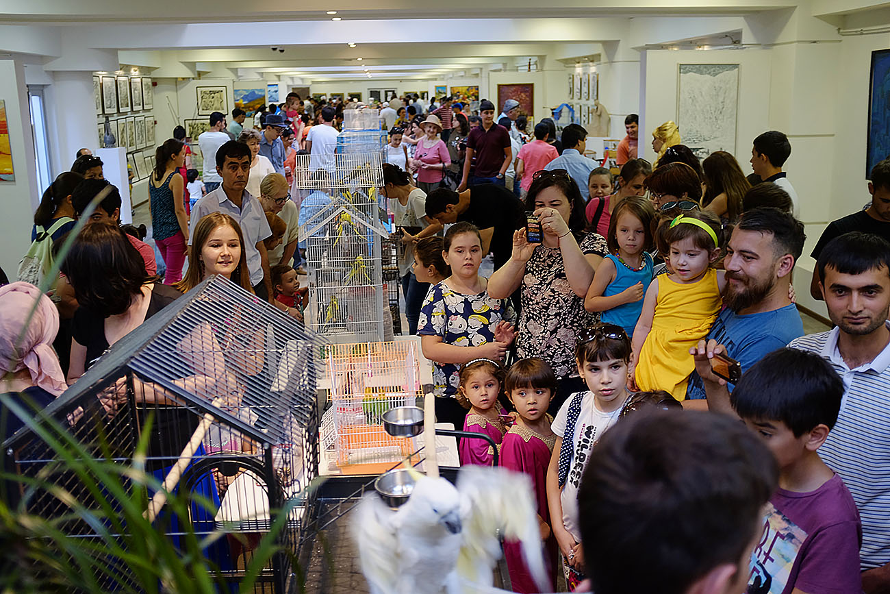 «Пернатая» выставка проходит в Душанбе