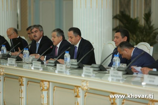 Бизнесмены Таджикистана и Узбекистана выступают за отмену визового режима между странами