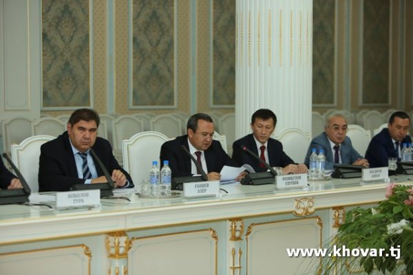 Бизнесмены Таджикистана и Узбекистана выступают за отмену визового режима между странами