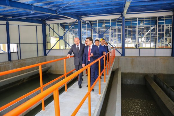 Мэр Душанбе пустил в дома душанбинцев чистую воду