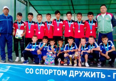 Таджикские гимназисты выиграли турнир «Море футбола» в Чолпон-Ате