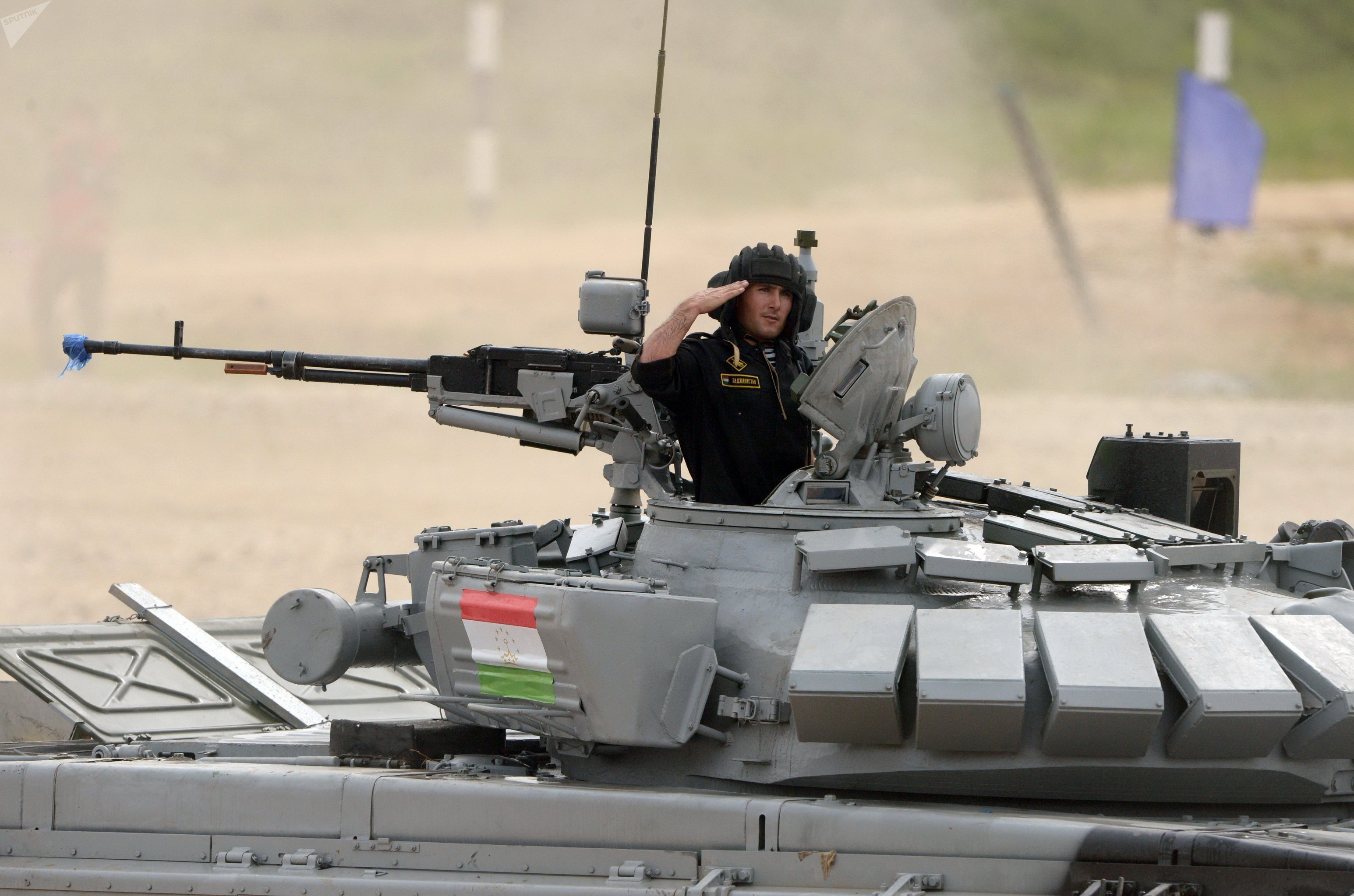 Таджикские танкисты заняли первое место в первом заезде «Танкового биатлона»