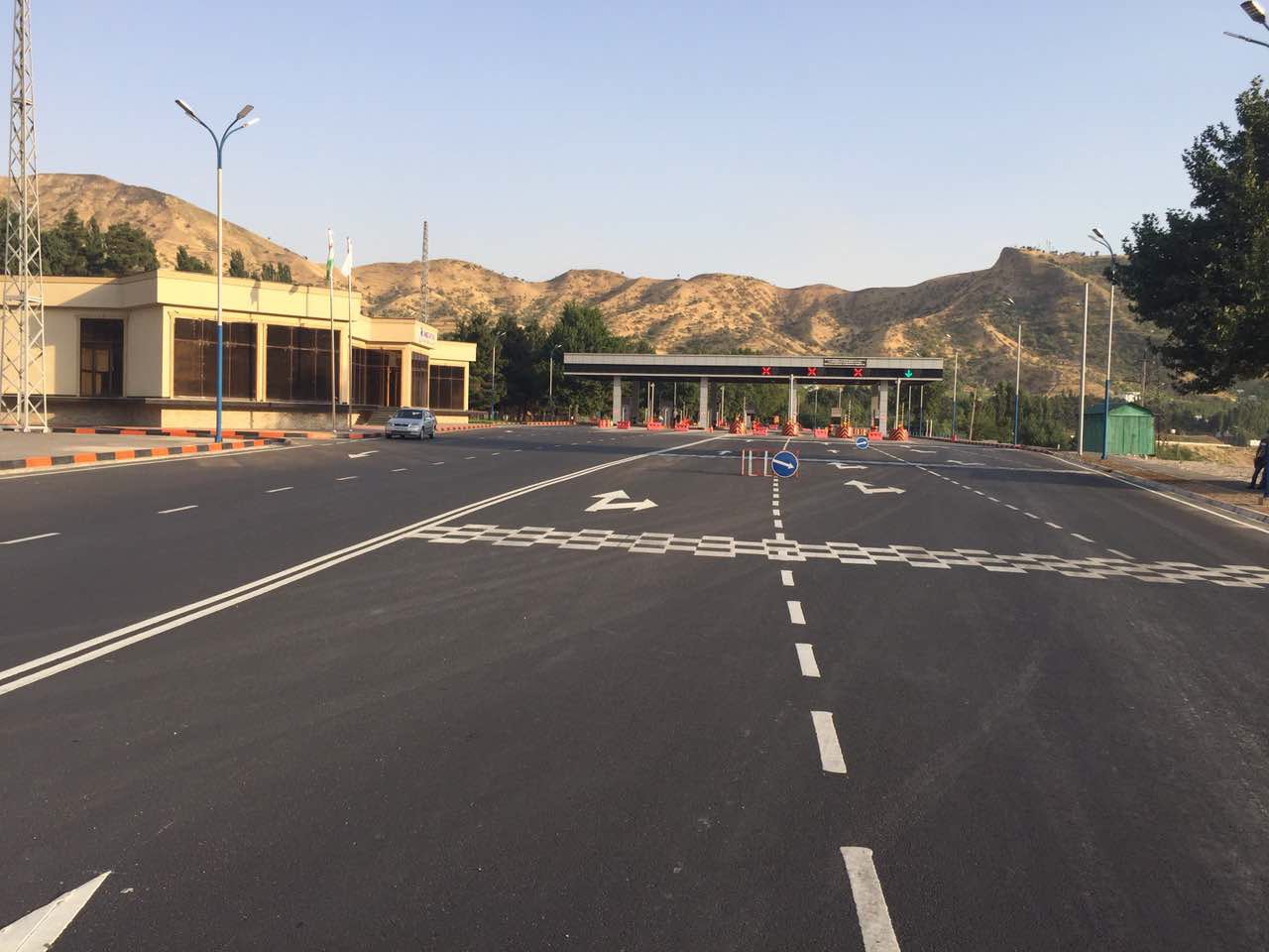 На трассе Душанбе-Чанак заработали новые толлинговые плазы