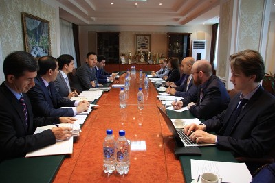 НБТ посетила делегация Евразийского фонда стабилизации и развития