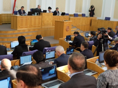 Парламентский Совет обсудил поправки в закон «Об упорядочении традиций, торжеств и обрядов»