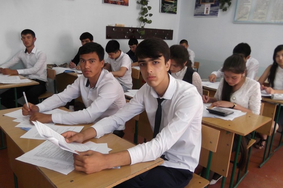 В Душанбе идет «чистка» 10-х классов