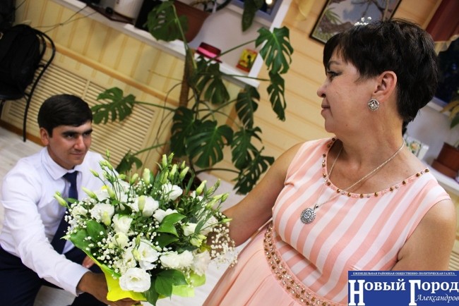 Молодой душанбинец женился на российской журналистке. Свадьба наделала много шума