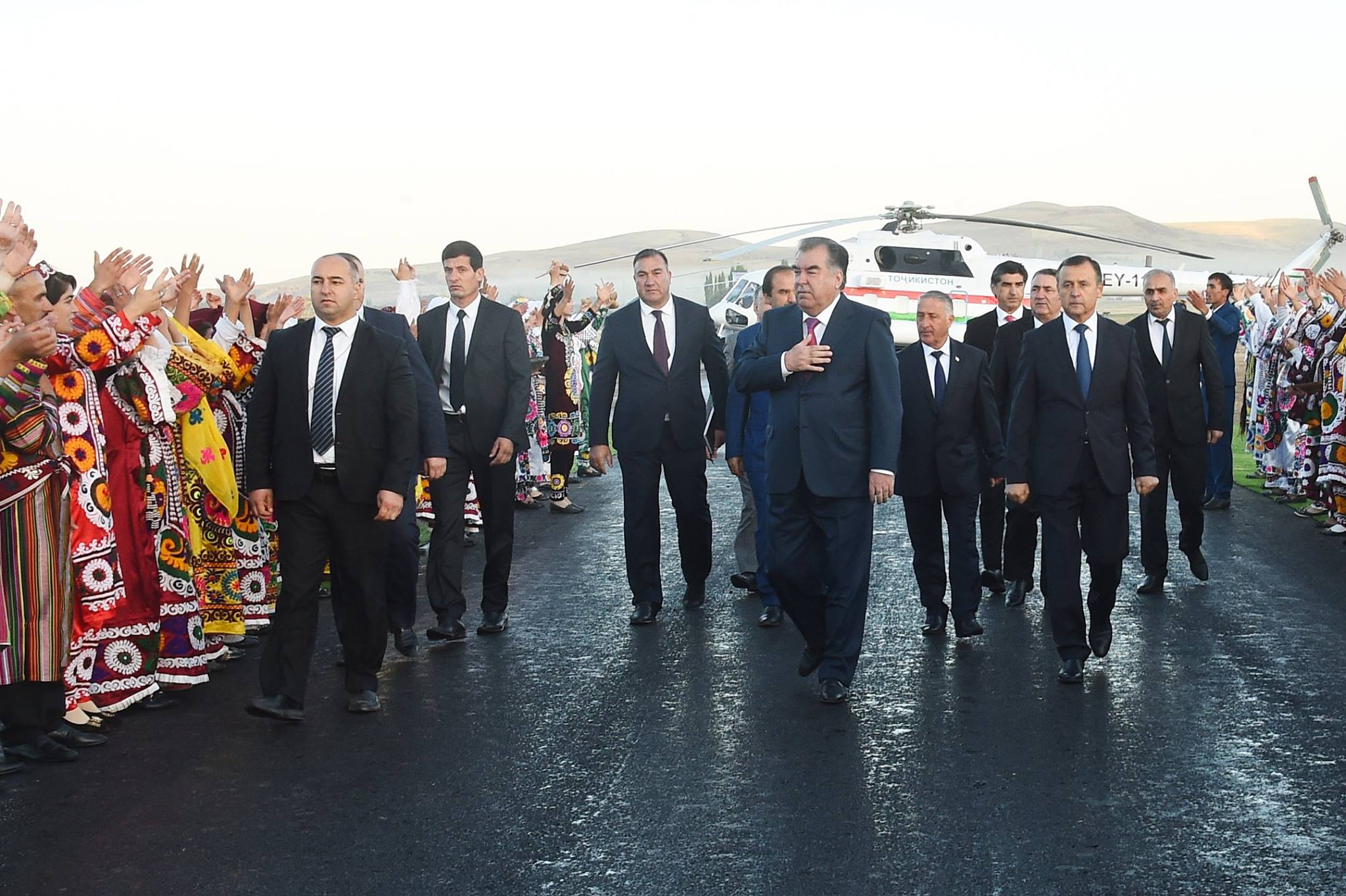 Президенты Таджикистана и ИБР дали старт строительству очередного участка автодороги Куляб-Калаи Хумб