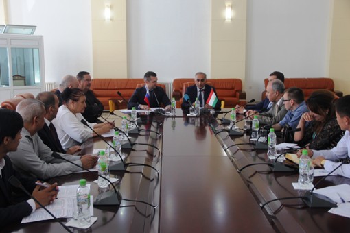 Официальная встреча и пресс-конференция с участием официальной делегации Дней культуры России в Таджикистане