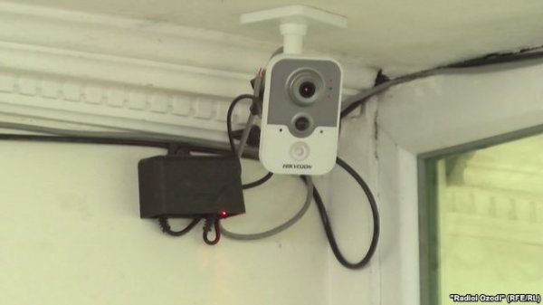 В вузах Таджикистана появились камеры видеонаблюдения