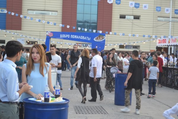 В Душанбе прошел фестиваль еды: Чем вкусным кормили?