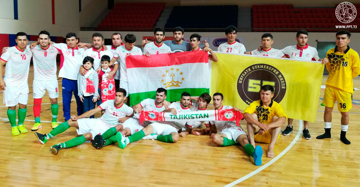 Сборная Таджикистана по футзалу отправилась на отбор Чемпионата Азии