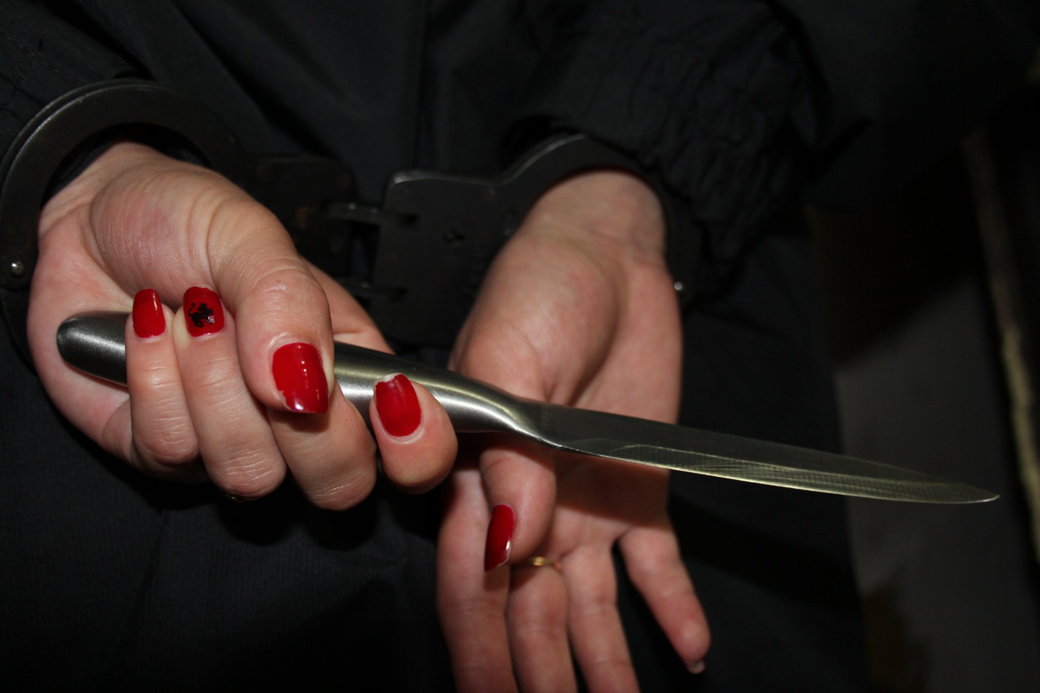 В Согде молодая женщина убила мужа кухонным ножом