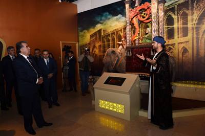 Президент посетил исторические и культурные места Иордании
