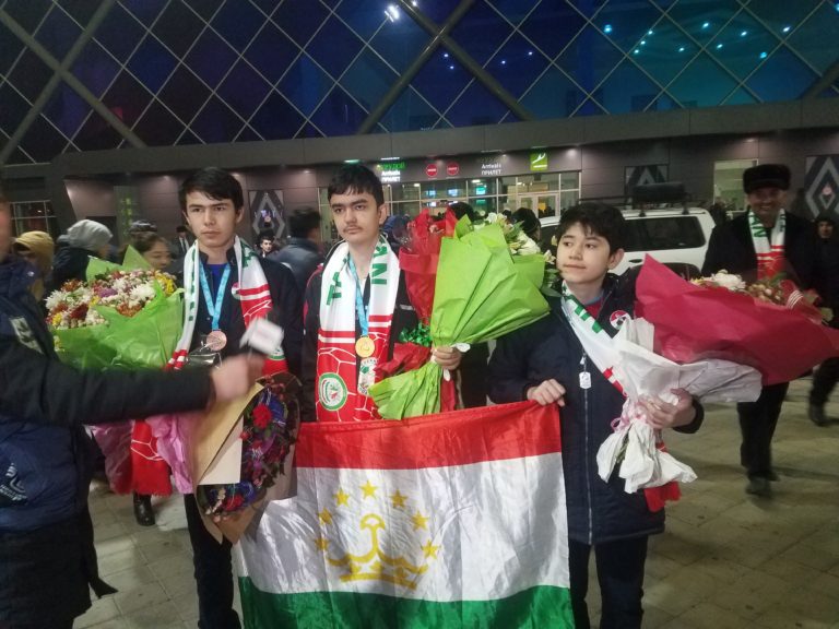 Таджикский школьник занял первое место в научной олимпиаде