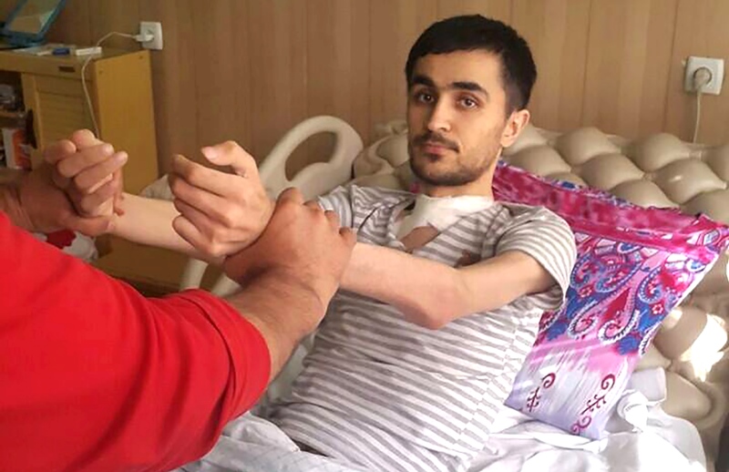 ГКНБ Таджикистана выплатит материальный ущерб Шахболу Мирзоеву