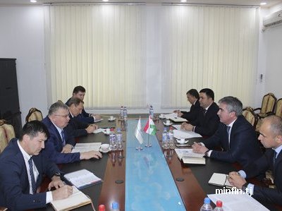Глава Минфина Таджикистана встретился с председателем правления ЕАБР