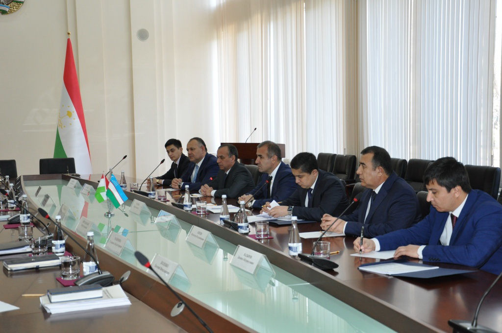 Генпрокуроры Таджикистана и Узбекистана договорились о сотрудничестве