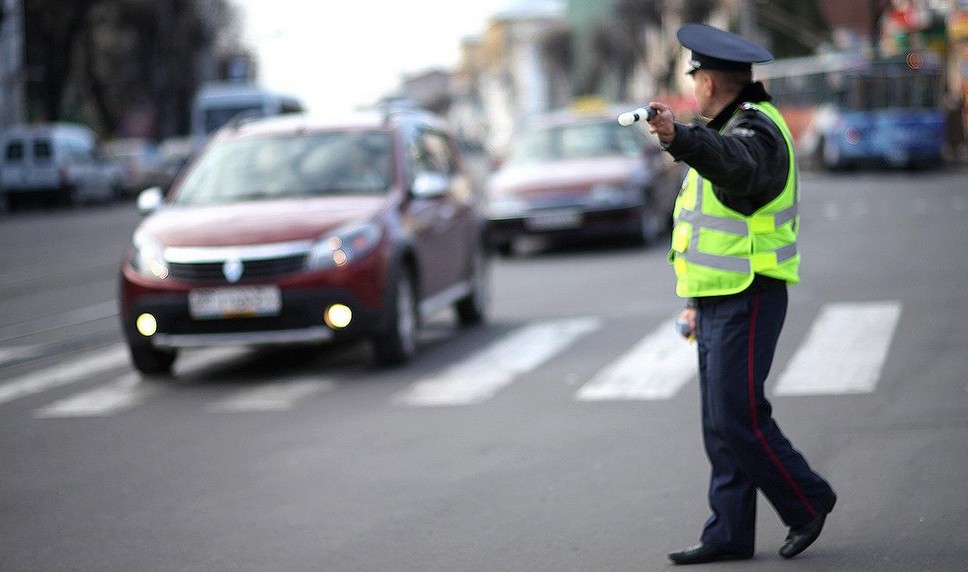 Милиция обнародовала список водителей, прикрывающихся «авторитетными» покровителями