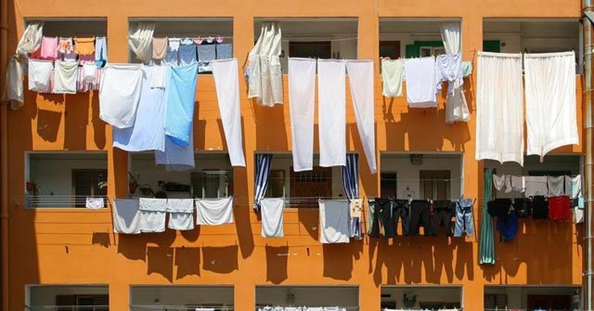 Жителям района Сино запретили сушить белье на балконах