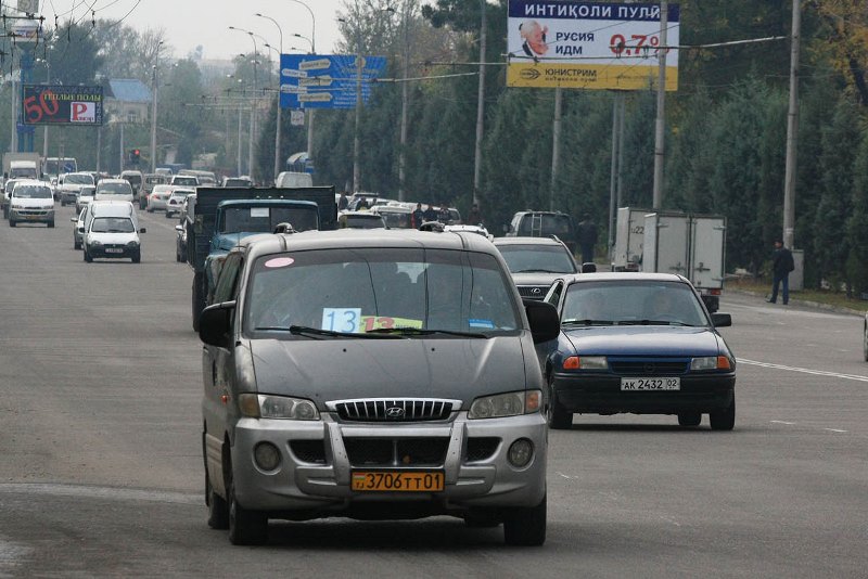 Водители общественного транспорта в Душанбе начали соблюдать новые правила