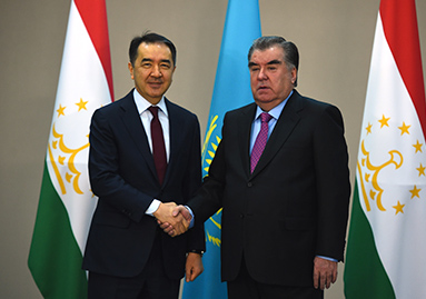 Президент Таджикистана пригласил премьер-министра Казахстана в Душанбе