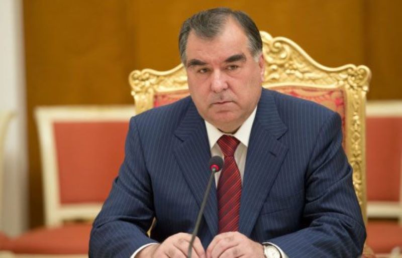 Президент Таджикистана улетел в Нью-Йорк