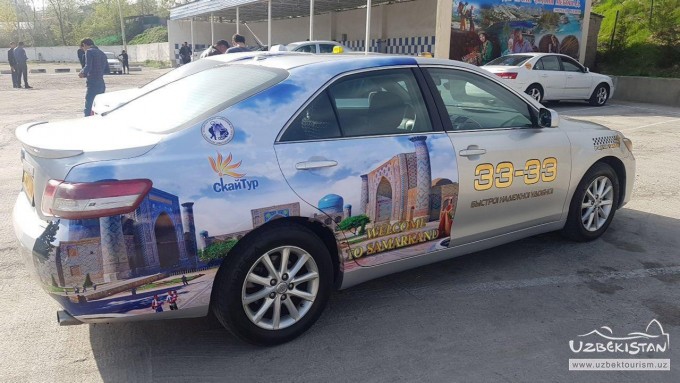 Узбекистан рекламирует свой туристический потенциал на душанбинских такси