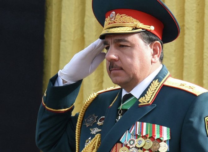 Министр обороны Таджикистана поехал в Китай обсуждать безопасность