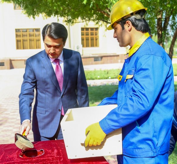 В Душанбе строят «Дворец Счастья»