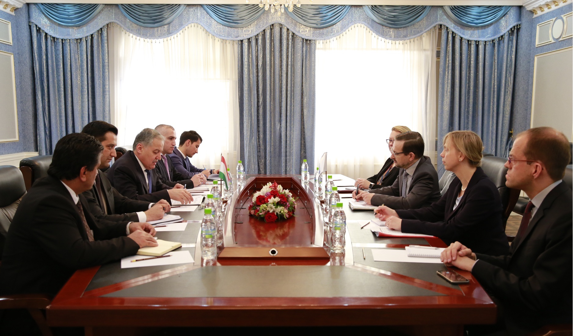 Глава МИД Таджикистана и Генсек ОБСЕ обсудили статус организации в стране