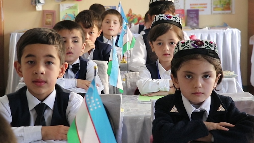 «Наши учителя очень стараются сохранить таджикский язык»: как в Узбекистане работают таджикские школы