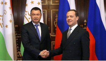 Председатель Правительства Российской Федерации Дмитрий Медведев прибыл с официальным визитом в Республику Таджикистан