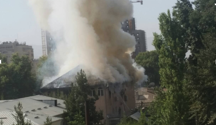Пожар в ресторане «Шукрона» тушили 12 пожарных расчетов