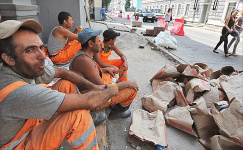 В Петербурге на рабочего из Таджикистана рухнула кирпичная стена