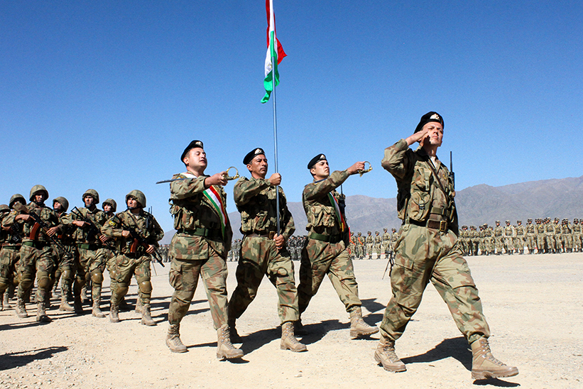 Военнослужащие Таджикистана на открытии 
