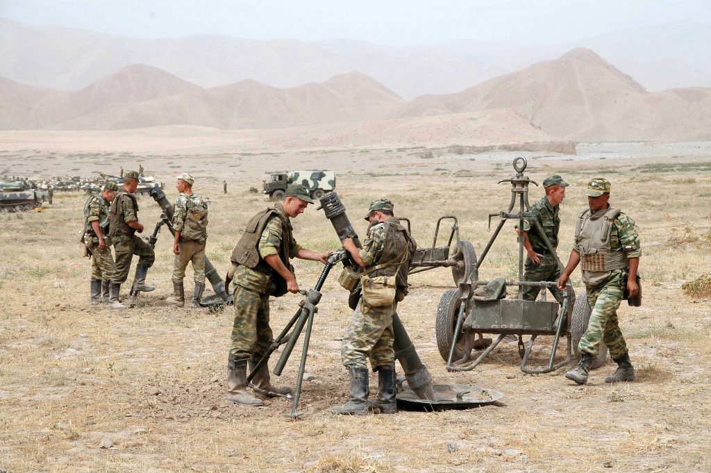 Таджикистан и Россия проведут на Памире совместные войсковые учения