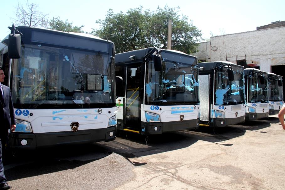 В Худжанд завезли 25 новых автобусов российского производства