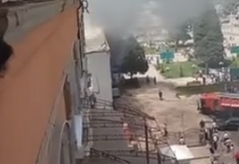 На железнодорожном вокзале в Душанбе произошел пожар