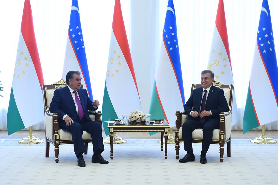 Узбекистан и Таджикистан стали стратегическими партнерами