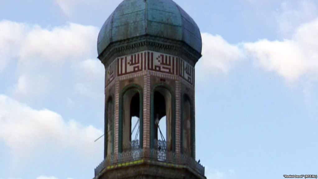 Кражи в таджикских мечетях: от башмаков до процессоров