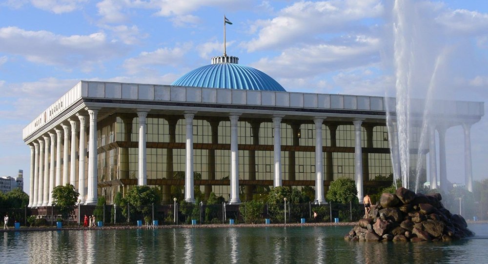 Впервые в истории парламентская делегация Узбекистана прибывает в Таджикистан