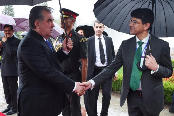 Индия даст Таджикистану $20 млн. безвозмездной помощи