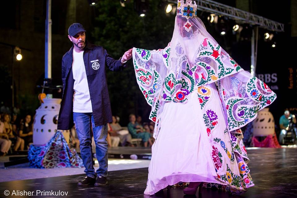 Дизайнер Хуршед Сатторов покажет новую коллекцию на Tashkent Fashion Week