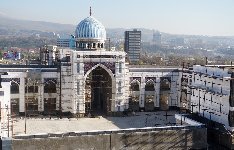 Самая большая мечеть в Центральной Азии откроется в августе